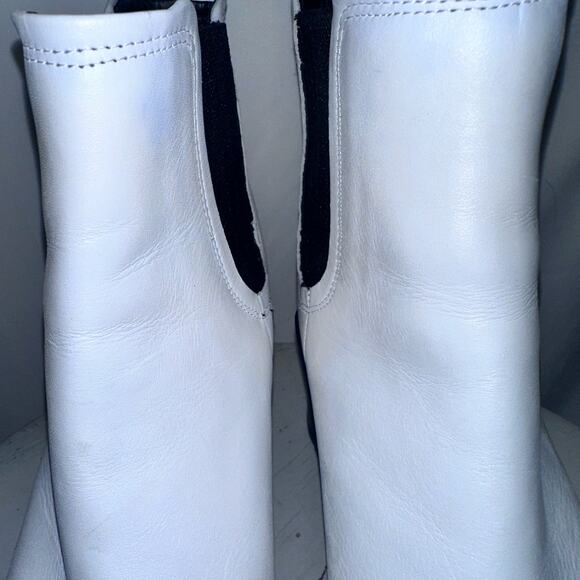 ECCO Shape Sculpted Motion 55 Womens Size 9.5 US 40 EU White Leather Chelsea - Picture 12 of 13